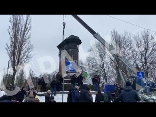‼️🇺🇦 ‍ ️Кличко против Зеленского: В Киеве снесли памятник Щорсу, чтобы отвлечь внимание от затопления метро и транспортного колл