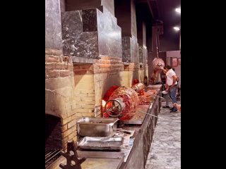 Ресторан Маамраоста – это большой и специализированный ресторан жирного шашлыка в городе Эрзурум, от которого сходят с... (видео)