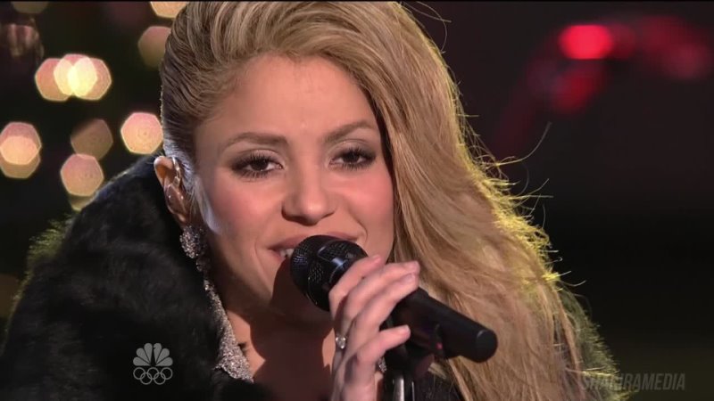 Shakira Santa Baby, Live at