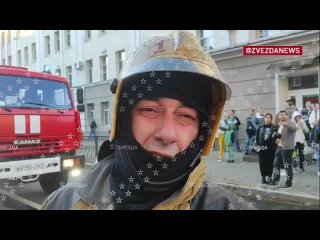©️©️©️©️©️Внук прибежал и вместе с пожарными спас свою бабушку из охваченного пламенем дома в Ростове-на-Дону