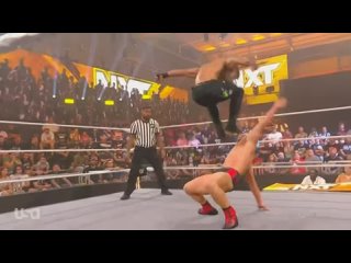 Wes Lee interrupts Ilja Dragunov’s signature rebound with a Double Foot Stomp to the chest [WWE NXT #698 2023]