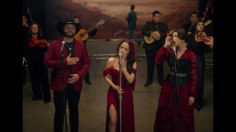 Becky G, Leonardo Aguilar, Angela Aguilar POR EL