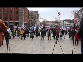 Репортаж военкора (сам себя так называет) из охваченного митингующими (в количестве трёх с половиной землекопов) немецкого Кёльн