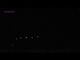 Флотилия НЛО, парящих над океаном. Росарито, Мексика \Fleet Of Ufos Hovering Above The Ocean. Rosarito, Mexico.