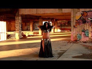Diana Bastet Metal Belly Dance. Paranoid (1080p).mp4