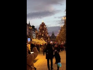 Прага
Чехия.

В отличие от Рождества, где принято собра?