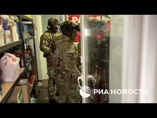 ФСБ обнародовала видео задержания и допроса подозреваемых в организации теракта в Крыму