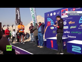 🇪🇬  Égypte : des coureurs du monde entier participent à la course des pyramides de Saqqarah