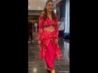 Raveena Tandon looks beautiful in pink, snapped promoting Karmma Calling