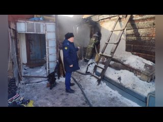 «Малышка кричала, но из-за дыма не нашли ее»: в Новосибирской области при пожаре погибла 2-летняя девочка