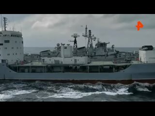 Боевые корабли ВМФ России и ВМС Индии выполнили артиллерийские стрельбы по морским и воздушным целям в ходе учений в Бенгальском