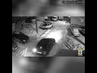 В Новосибирске таксист избил и ограбил пассажира.  Бородач заметил пьяное туловище, которое просто б