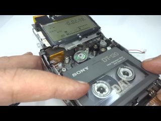 Sony TCD-D3 Digital Audio Tape Walkman teardown  repair