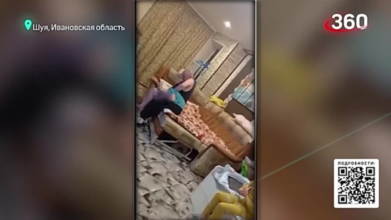Отец избивает сына на глазах у жены и дочерей в Ивановской