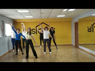 Занятие по бачате в группе выходного дня школы танцев DanceMagic, Новокузнецк