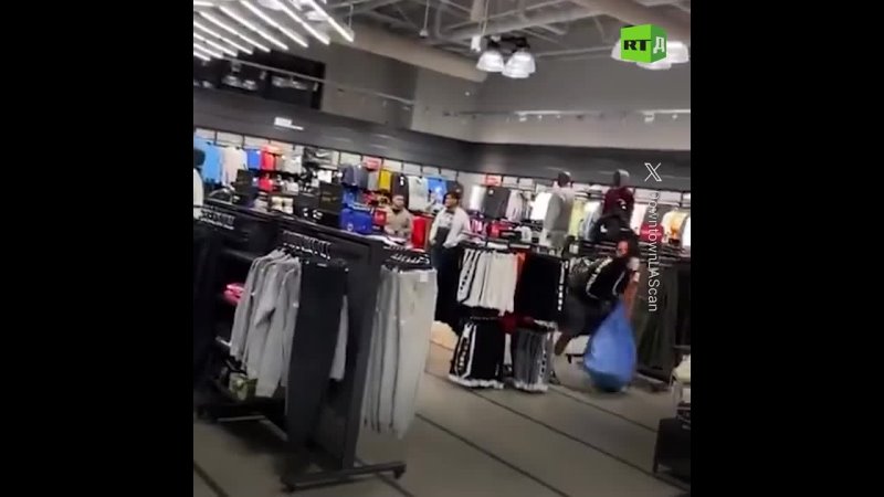 Mass shoplifting attack rocks Los Angeles. A swarm of teenagers swiped $12,000 worth of goods from a Los Angeles Nike store in a