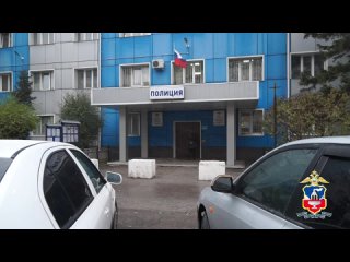 В Барнауле под стражу заключён помощник мошенников за участие в обмане 4 пенсионерок на 1 млн рублей