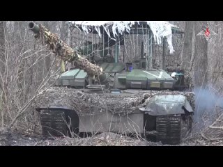 ️🇷🇺   Les tankistes du groupe de troupes « Sud » écrasent l’ennemi en direction de Donetsk