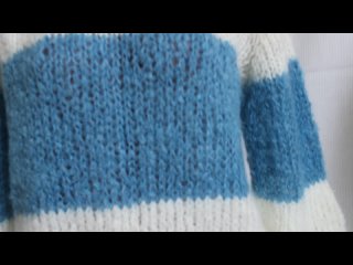 Вязаный свитер ручной вязки