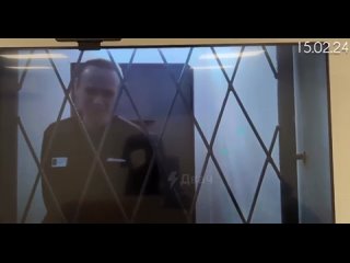 ⚡️Вчера Алексей Навальный выступал в суде по видеосвязи — издание SOTA публикует кадры из суда