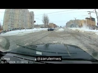 ВАЗ-2114 и Mercedes столкнулись в Новочебоксарске: пострадали три человека