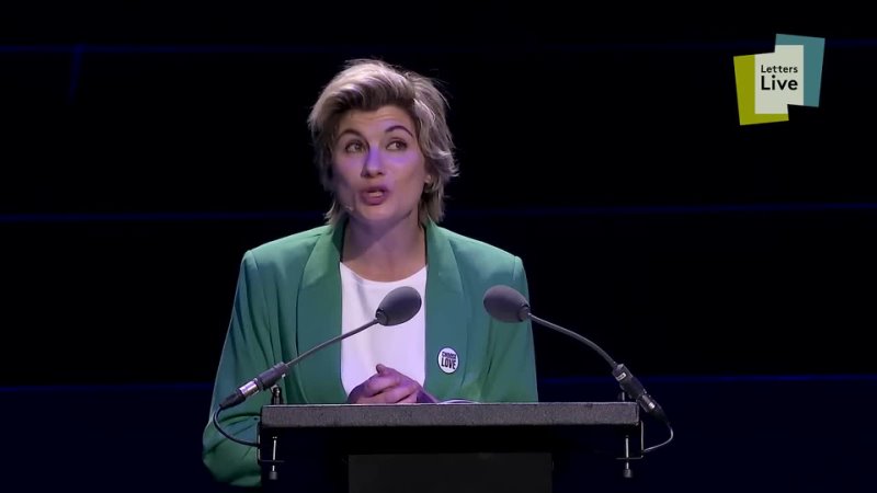 Jodie Whittaker reads Peter Capaldis letter to a 9-year-old Doctor Who fan