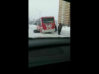 Отпали колёса у автобуса на ул. Монтажников...