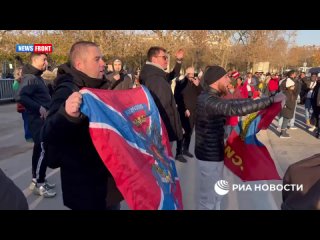В Париже прошла акция в поддержку жителей Донбасса