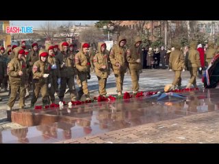 🇷🇺 Состоялась Церемония памяти на площади Победы, посвященная Дню Неизвестного Солдата в Уссурийске