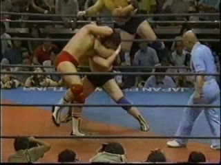 WH | Стэн Хансен и Тед ДиБиаси vs Геничиро Тенрю и Джамбо Тсурута (31/08/1985)