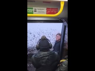 🤬“Я тебе бл*, баллончик в жопу засуну сейчас, с*ка“

В Перми агрессивный подросток нагрубил другим пассажирам в автобусе. Один