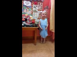 С Днем защитника Отечества поздравляет Василенко Анастасия, 3,5 года.
