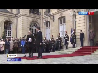 34-летний Габриэль Атталь, ранее занимавший пост министра образования в правительстве Франции, станет новым премьером страны. Ка