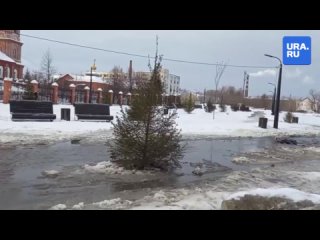 В Копейске затопило центральные улицы