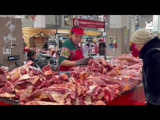 Постоянный контроль качества охлажденного мяса проводит МУП «Центральный рынок»