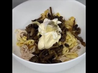 Салат Рваная курица