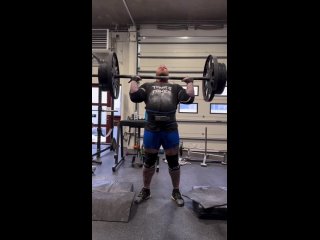 Исландский стронгмен Хафтор Бьернсон-подьем акселя весом 150 кг 4 по разу
