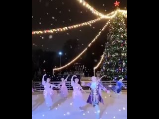 В парке ЦПКиО имени Кирова бесплатно покажут балет «Щелкунчик» на льду

Ледовое шоу состоится на большом катке Елагина острова.