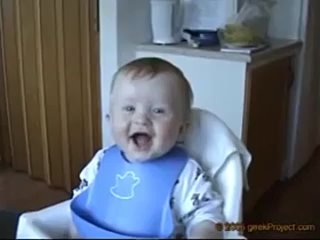 Младенец смеется...)))