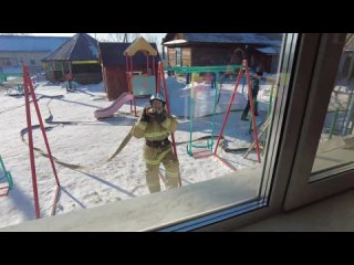 В Дзержинском детском саду №3 “Тополёк“ прошло пожарно-тактическое занятие