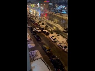 На востоке Москвы нетрезвый водитель разбил более десяти автомобилей, после чего скрылся