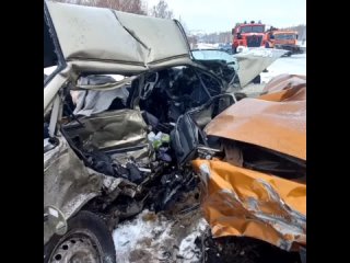 Трагедия на дороге: 20-летняя водительница погибла в столкновении с Дастером в Башкортостане