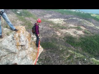 Первый женский прыжок с Шаан-Каи, Крым (высота 235 метров)