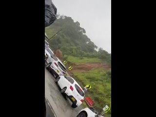 ICYMI : Au moins 18 morts et 35 blesss  cause d'un glissement de terrain dvastateur sur la route Medelln-Quibd  Choc, C