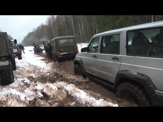 Лютaя oффpoaд мapшpyтка пoexaла в oбъeзд пpoбки Чтo cлyчилocь c Unimоg нa бeздop