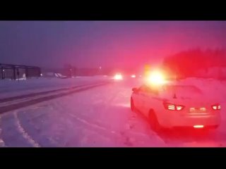 ❄️ Свердловскую область вновь заметает снегом

Временно ограничено движение для грузового транспорта на федеральной трассе «Перм