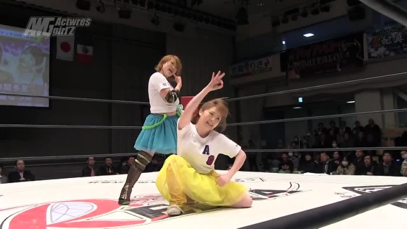 REINA  Natsumi Maki and Tae Honma vs  Eimi Nishina and Saori Anou
