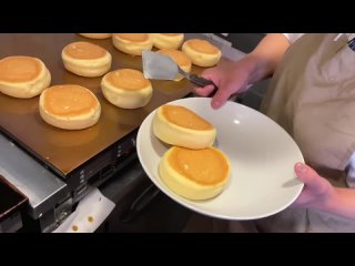 Приготовление японских панкейков-суфле【ASMR】