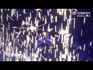[HDfancam] Концерт Чжан Чжэханя «Первобытный театр» в Гонконге - 环绕 Surround ()