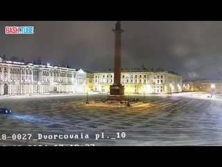 🇷🇺 В Петербурге задержали пьяного лихача, который на машине каршеринга нарезал круги по Дворцовой площади